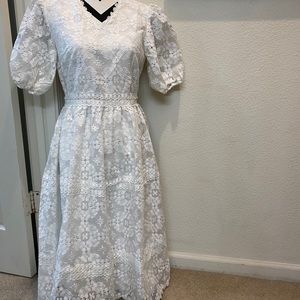 Rachel Parcell White Lace Dress